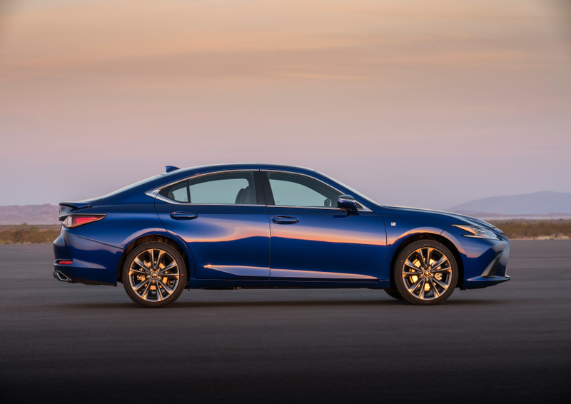 Illustration for article titled 2019 Lexus ES: We Will Not Be Deterred, We Will Never Back Down, The Spindle Grille Is The Future
